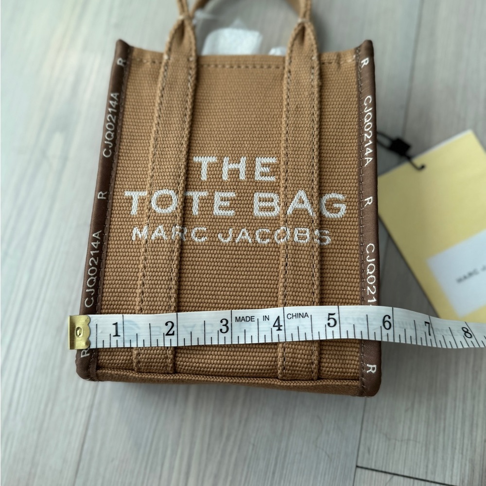 MARC JACOBS Jacquard Super Mini Tote Bag Camel Color NWT - Picture 6 of 9